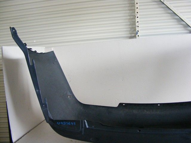 CHRYSLER 300C W/3.5L ENGINE REAR BUMPER COVER 06 09  