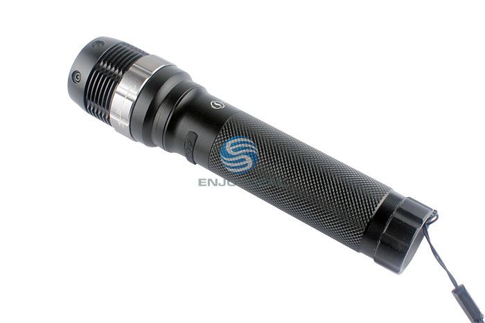 400 Lumens CREE Q5 LED 7Watt Zoom Flashlight Torch Lamp  