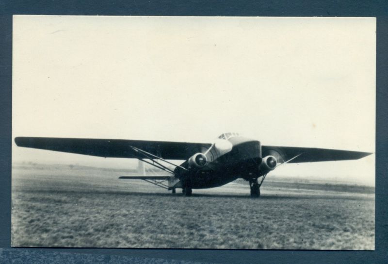 B6426 Aircraft Postcard   Air France Farman F 224  