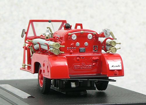 Ebbro 44111 MAZDA CTL/1200 FIRE ENGINE 1950 1/43 scale  