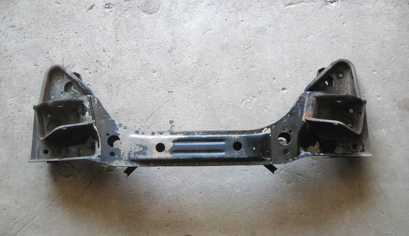 BMW E28 Front Subframe Axle Support 535i 528e E24 635  