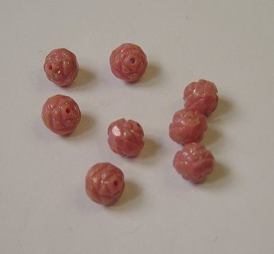 Czechs ROSEBUD opaque PINK beads 7X8 mm (12 pcs)  