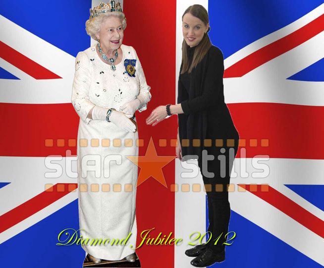 era 182cm tall queen elizabeth ii white dress 172cm tall