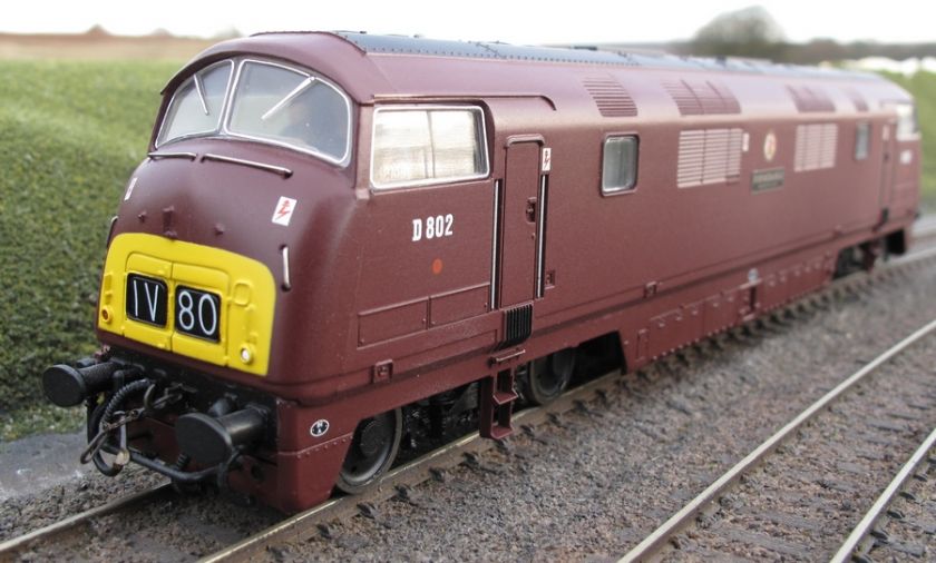 TMC Bachmann Class 42 BR Maroon Warship D802 Formidable  