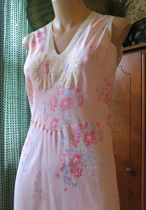 1940s Pink and Blue Floral Rayon Nightgown   fits 34 inch bust   Bias 