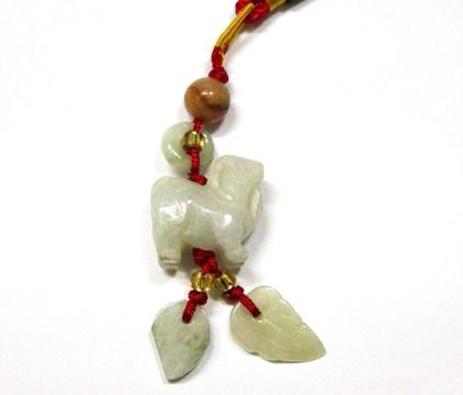 Jade is good for your health. When you wear a jade item, the jade is 