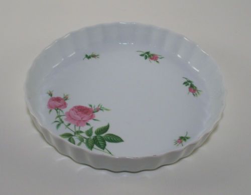 Christineholm Ceramic Flower Quiche / Collectible Plate  