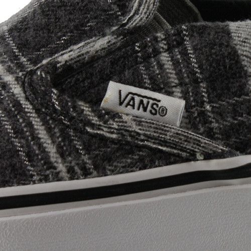 VANS SLIP ON WOOL PLAID MENS US SIZE 7.5, WOMENS 9  