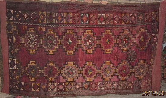 antique uzbek woolen sumak rug ornament for uyrta while most people 