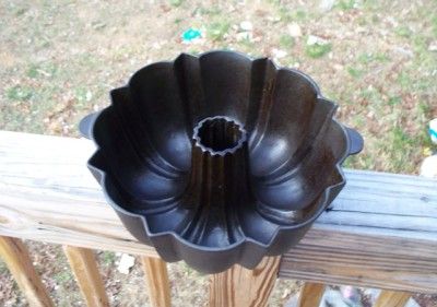 Antique Vintage Wagner Ware Cast Iron Bundt Bunt Cake Pan  