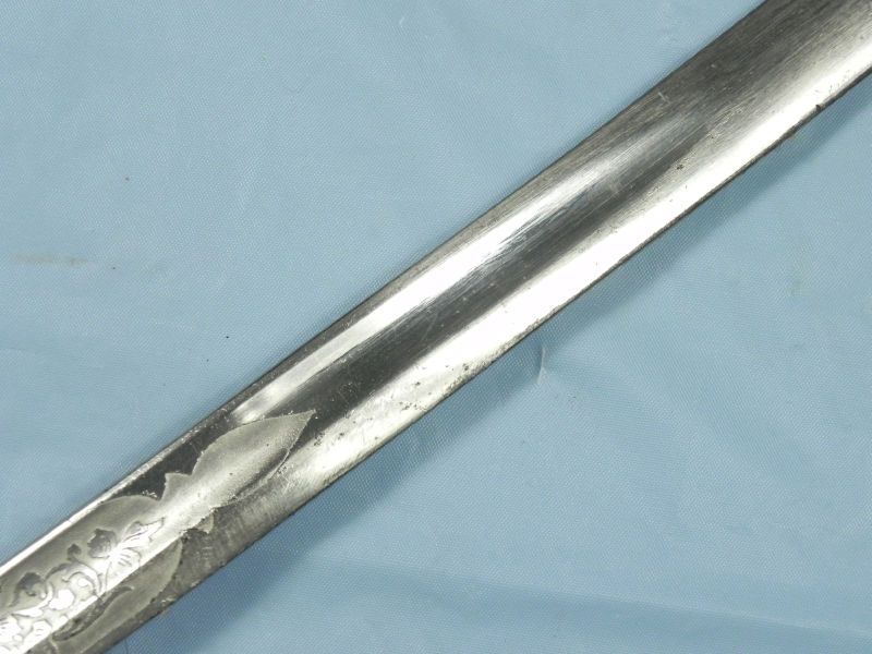 US WW2 LILLEY AMES OFFICER SWORD  