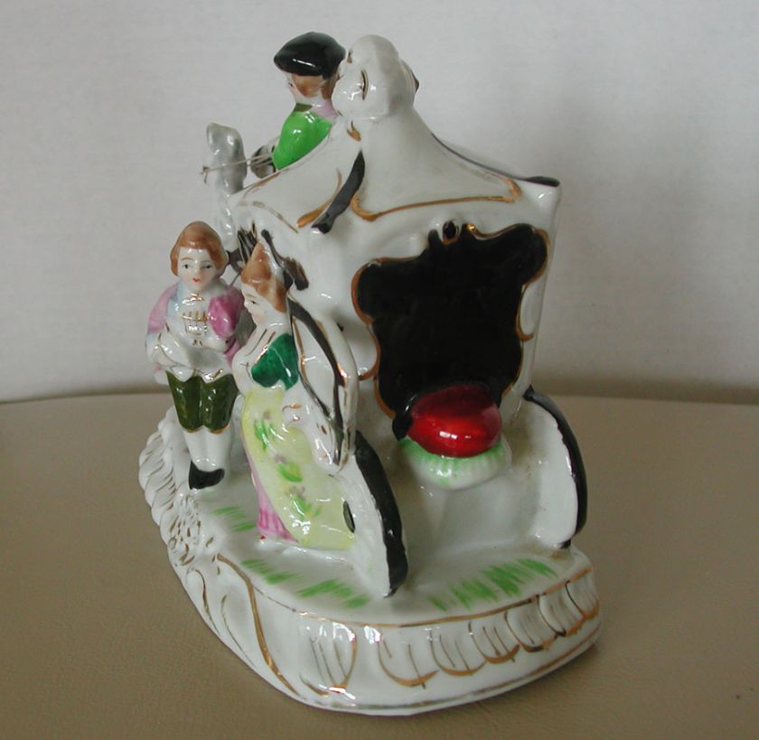 VINTAGE JAPAN HORSE CARRIAGE COLONIAL PEOPLE FIGURINE  