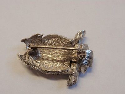 VINTAGE 1990S 18CT WHITE.G. OWL ON MOVING BRANCH BROOCH  