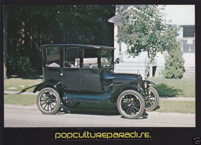 1921 FORD MODEL T CENTER DOOR SEDAN CAR PHOTO POSTCARD  