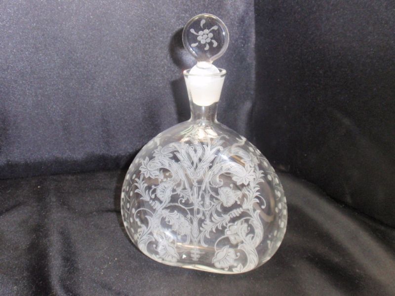   Etched Glass VETRI Decantur Bottle w/ Stopper   FREE SHIP  