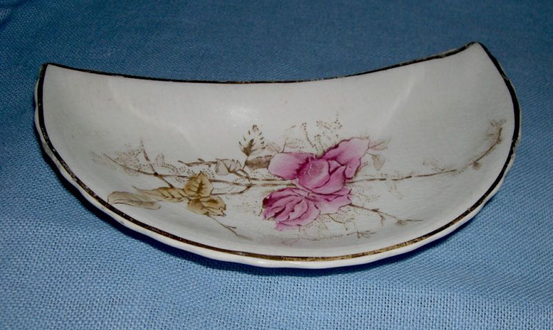 Late 1800s ENGLISH STAFFORDSHIRE BONE DISH  