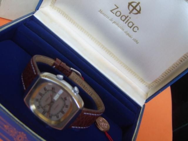 COLLECTIBLE 70S SS ZODIAC ALARM AUTOMATIC CAL 95  RARE  