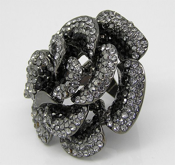 Glitzy Flower Cocktail Ring Sz 8 Swarovski Crystal R094  