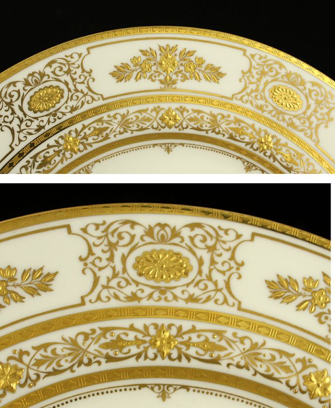 12 MINTON ARGYLE IVORY PATTERN GILT PORCELAIN DINNER PLATES  