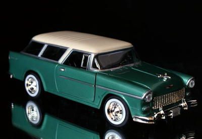 1955 Chevrolet Bel Air NOMAD Wagon Diecast 124 Green  