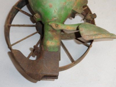 VINTAGE 1914 MIDGET CAST IRON SEED PLANTER SEEDER PLANET JR MONTROSE 