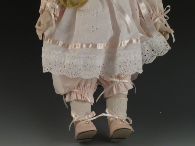 Porcelain Dolls Lot   Heritage Dolls Shannon Hamilton Collection 