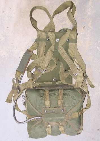 24 Foot Navy Seat Pack Parachute  