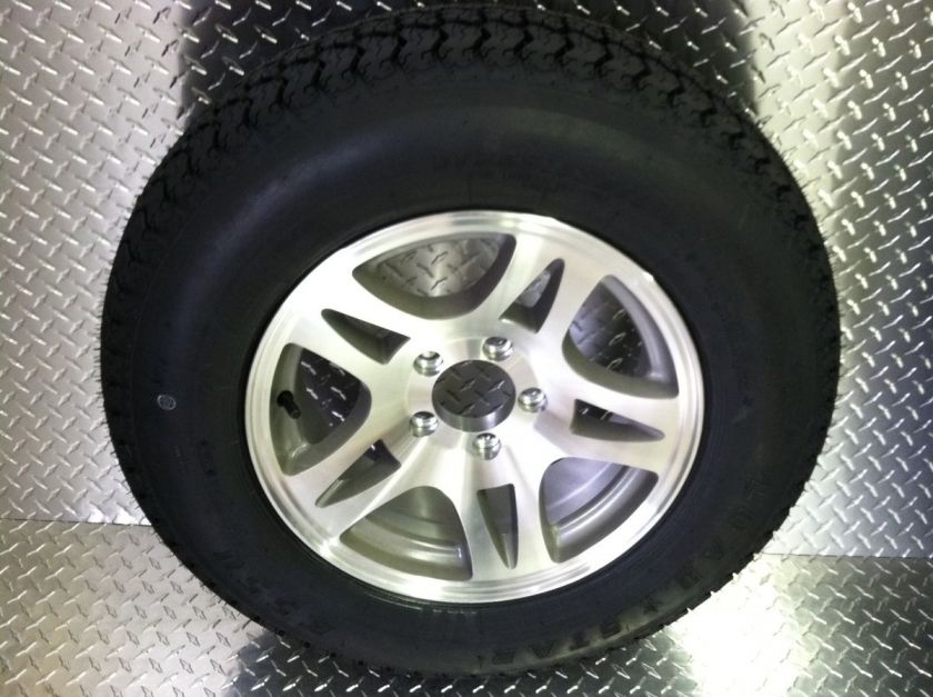 15 SPLIT SPOKE ALUMINUM TRAILER RIM & BIAS TIRE WHEEL ASSEM 3s740 