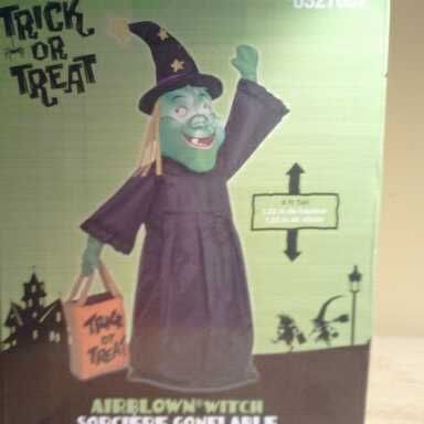 HALLOWEEN WITCH INFLATABLE AIRBLOWN TRICK OR TREAT 4 FT  